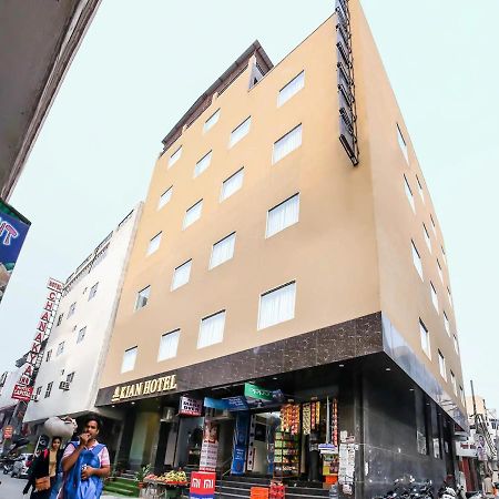 ניו דלהי Airport Hotel Bollywood Paradise מראה חיצוני תמונה